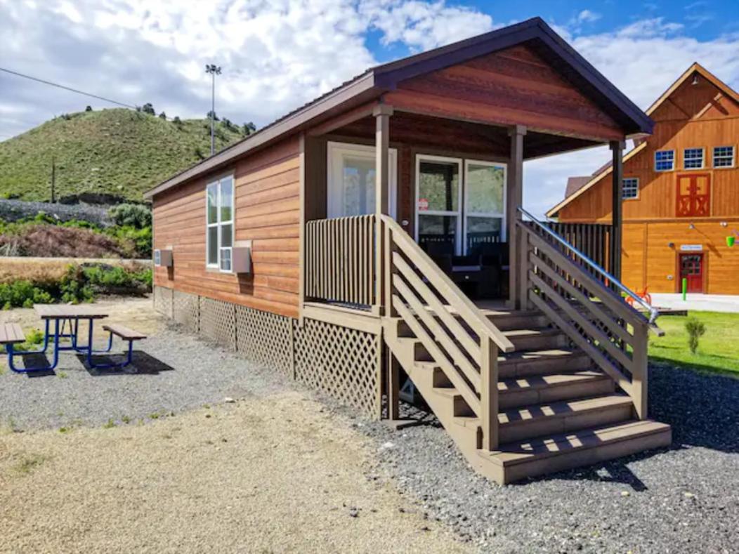 Castle Gate Rv Park Hotel Helper Екстериор снимка