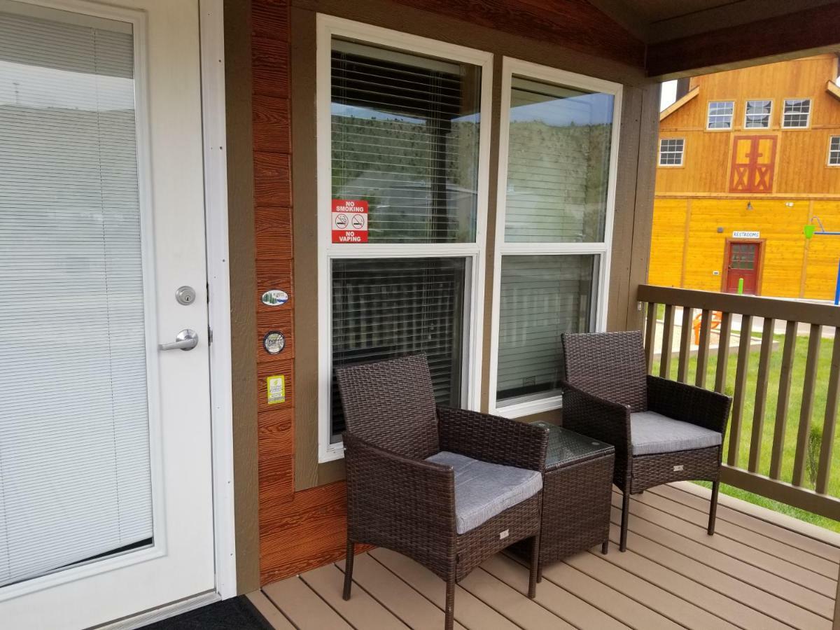 Castle Gate Rv Park Hotel Helper Екстериор снимка